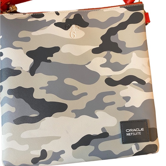 OTG On The Go Twenty Four Seven #6 Abby Camo Gray Crossbody Purse - Picture 4 of 12